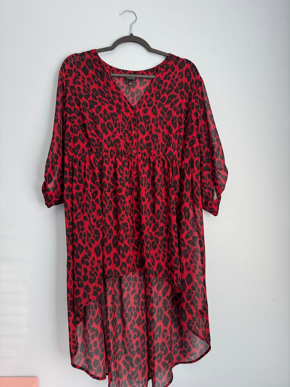 Torrid Red Black Leopard Print Chiffon Babydoll Blouse Top Size 1 Plus Size
